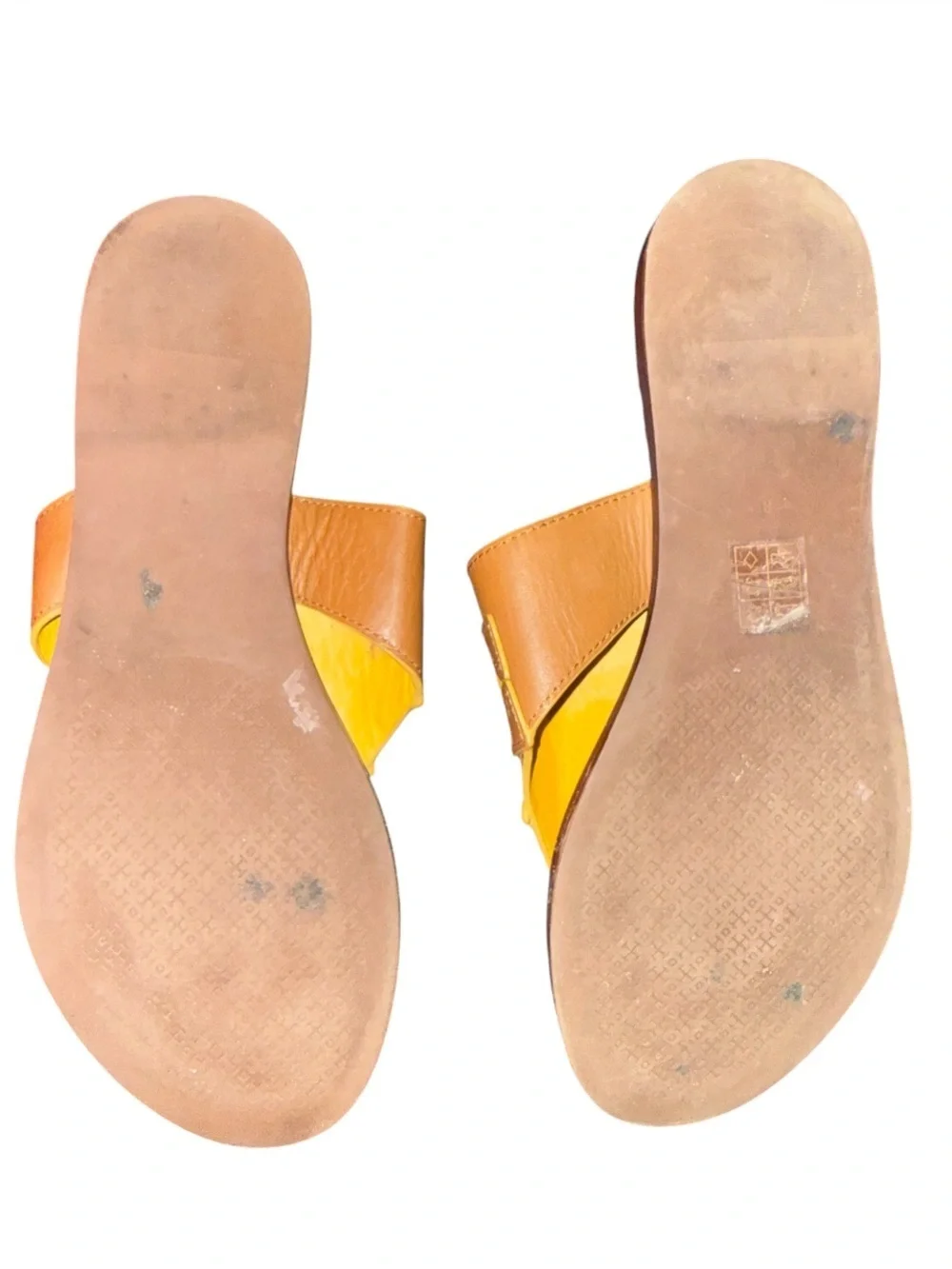 Tory Burch Jamie Full Logo Thong Sandals Size 8 Tan Yellow Leather Flip Flops